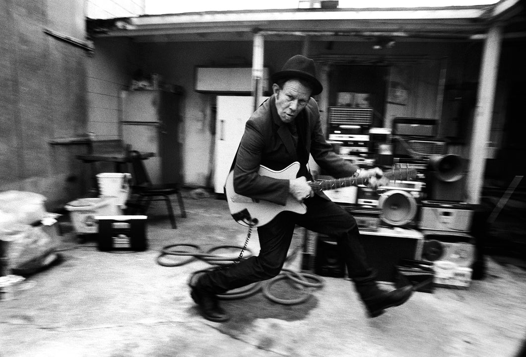 Tom Waits (California, 2006) - Transparent Clinch Gallery