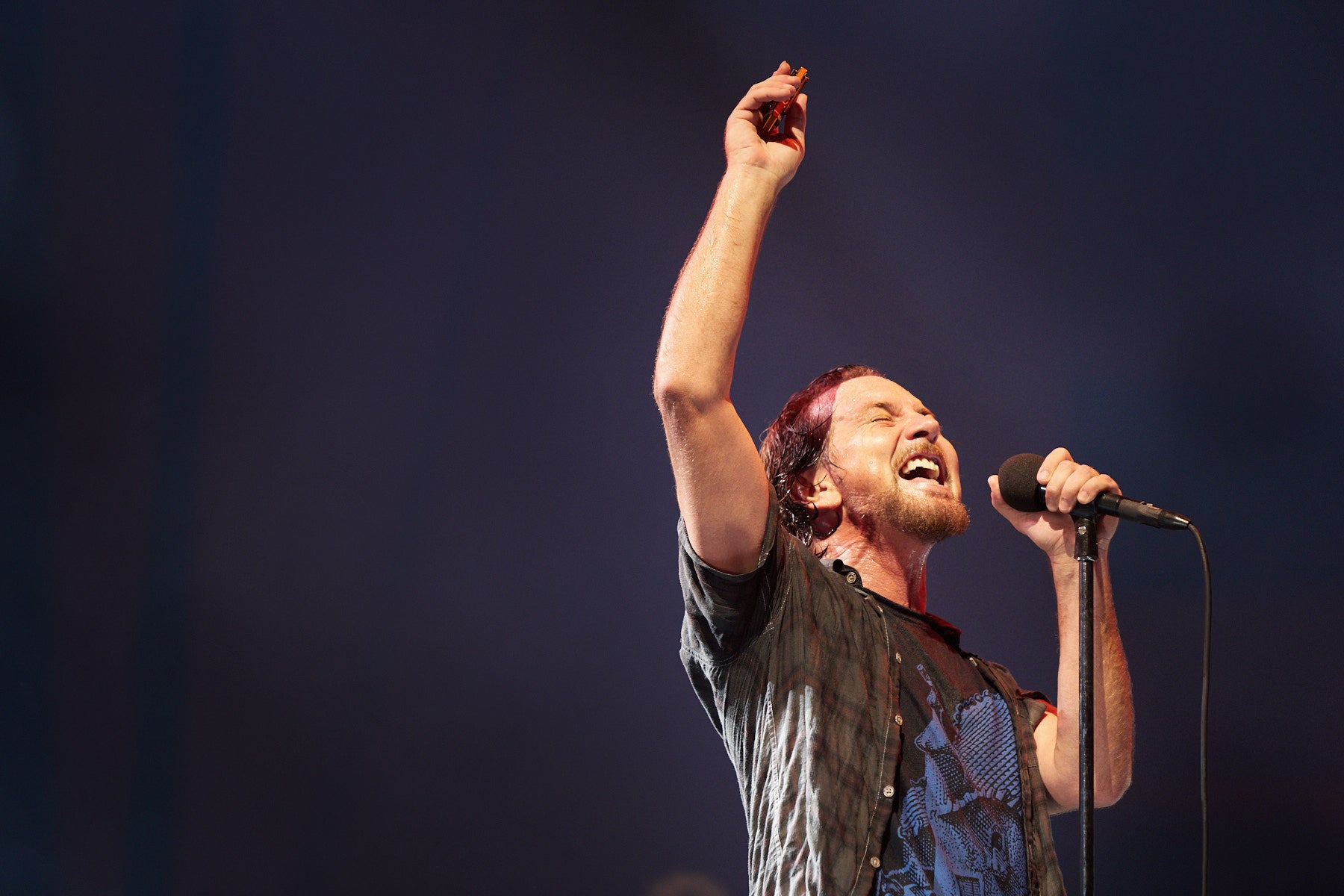 Eddie Vedder (Barcelona, 2018) – Transparent Clinch Gallery