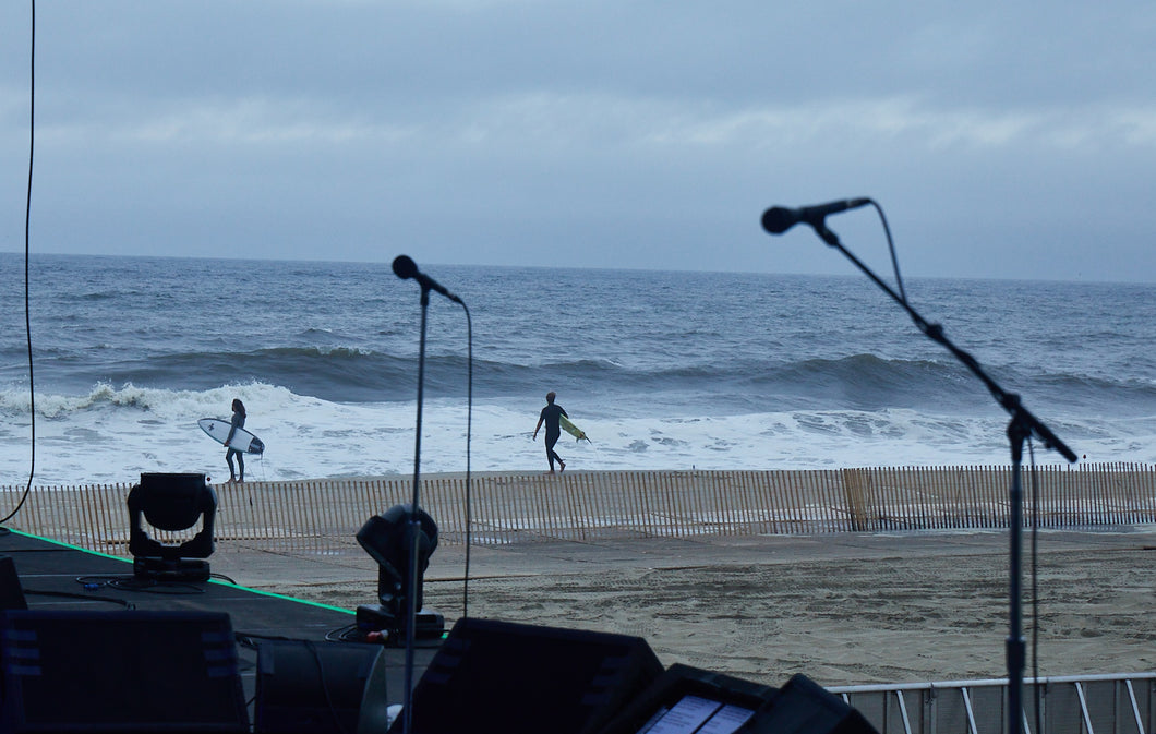 Surfers on the Beach (Sea.Hear.Now, 2021)